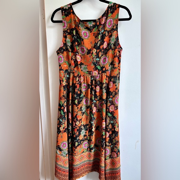 Vintage Floral Orange Sleeveless Dress - Made in Canada - Picture 7 of 8